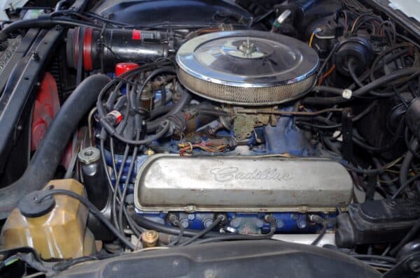 Cadillac DeVille 1966 Motor