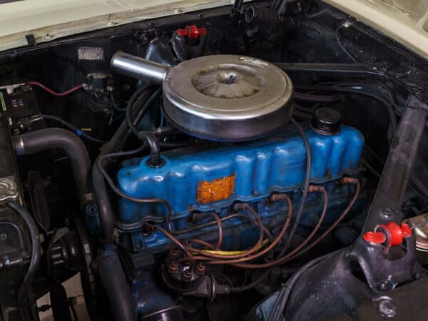 Ford Mustang 1966 Cabriolet Motor 6 Zylinder Reihe