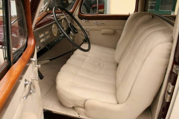 Cadillac Series 75 Fleetwood 1937 vordere Sitzbank