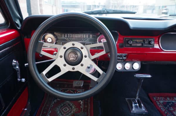 Ford Mustang Coupe 1965Cockpit