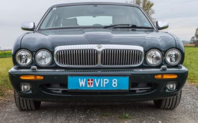 Daimler V8 LWB 1998